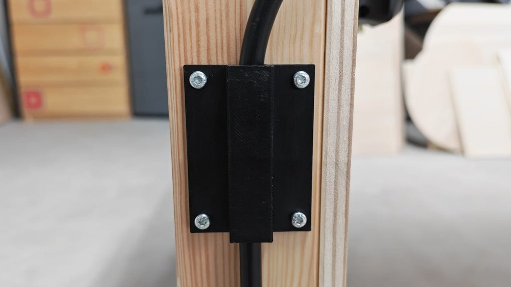 Kabelzugentlastung aus PETG (3D - Druck) inkl. Schrauben – stabile Kabelführung für Modellbahn & Elektrik - DSEG - Shop