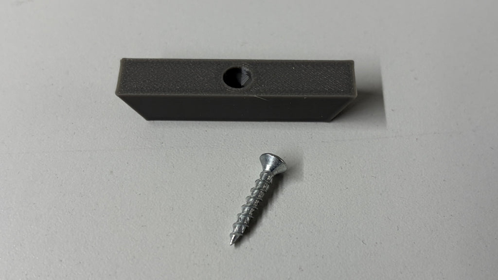Gleishalterung Mitte für Märklin und Trix C-Gleis mit 77,5 mm Gleisabstand aus PETG