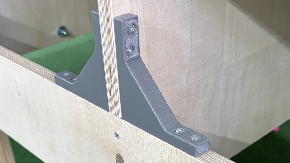 Spantenhalter aus PETG für 15 mm Holz zur stabilen Befestigung im Modellbahn-Rahmenbau